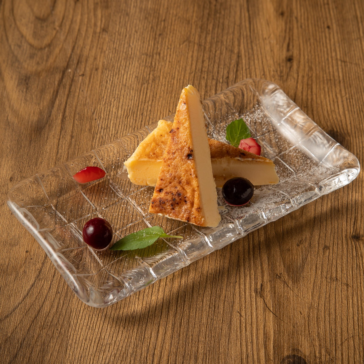 食後のリラックスタイムにはデザートをお供に | REGALO TOKYO 横浜西口店