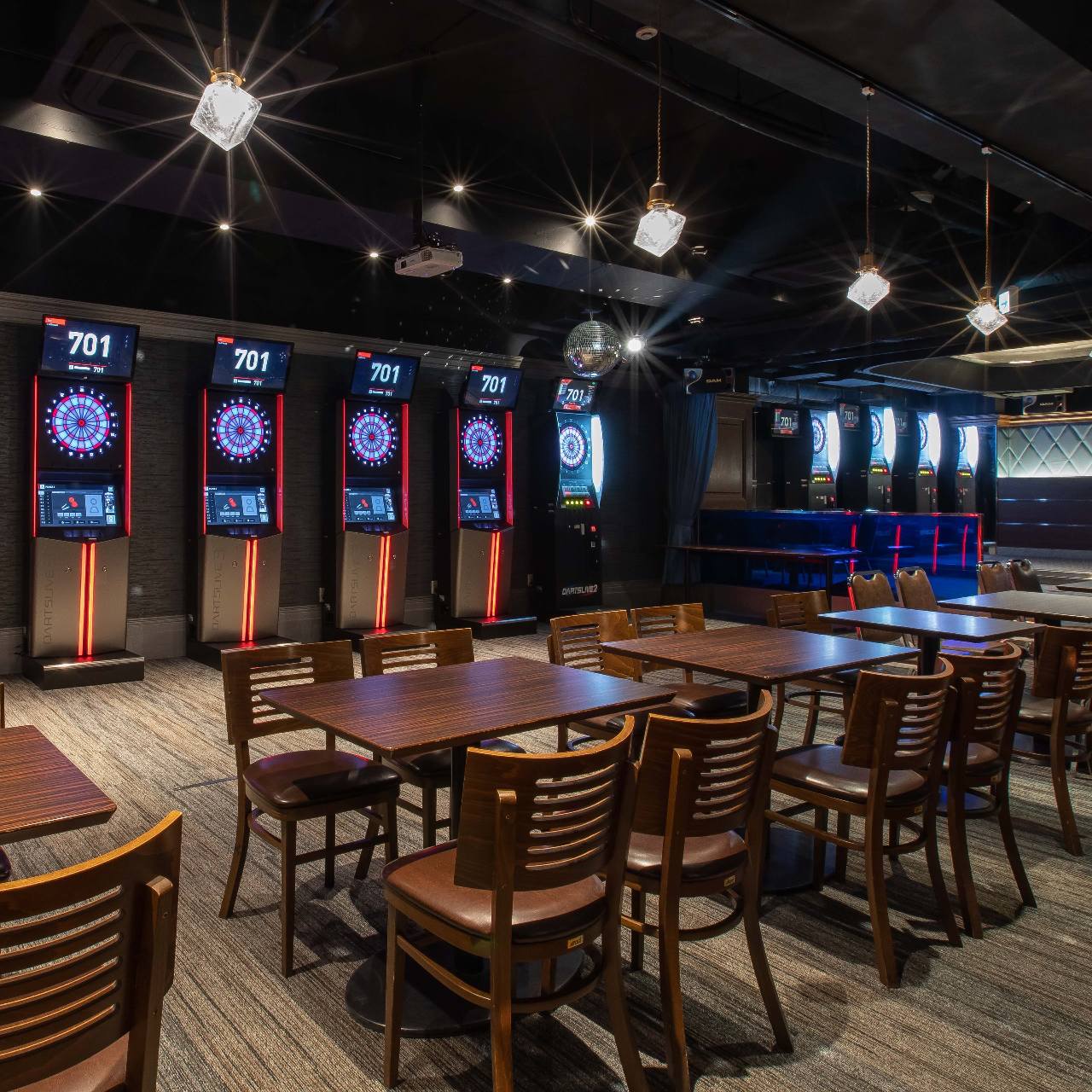 横浜駅近くでダーツも楽しめるおしゃれなお店！ | REGALO TOKYO 横浜西口店