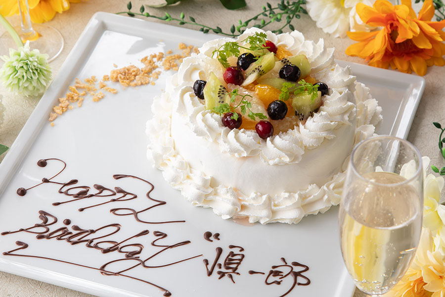 メッセージ付きホールケーキ